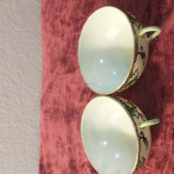 Vintage Hand Painted Tea Cups - Picture 4 of 4